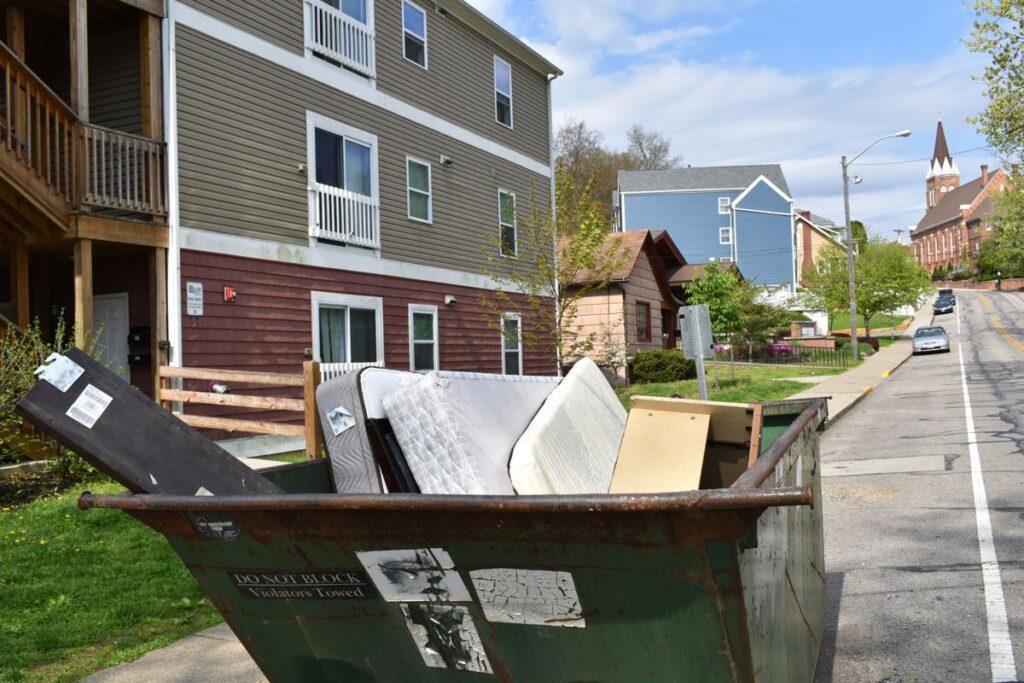 Home Moving Dumpster Services, Boca Raton Junk Removal and Trash Haulers